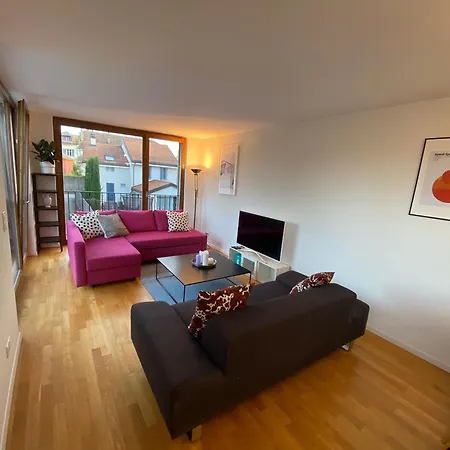 Le Onze Soixante Six Duplex Tres Ensoleille 아파트 Perroy