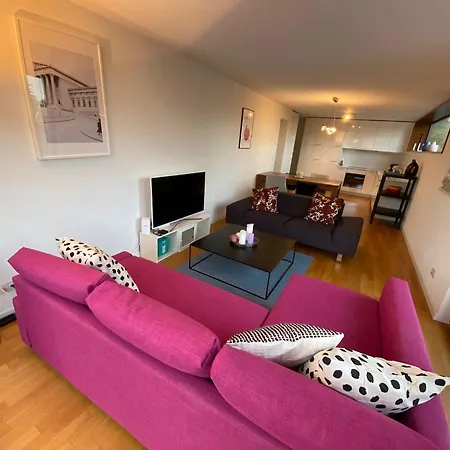 Le Onze Soixante Six Duplex Tres Ensoleille * Perroy