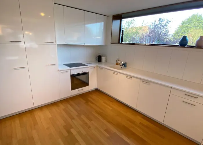 Le Onze Soixante Six Duplex Tres Ensoleille 아파트 Perroy