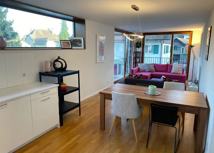 Le Onze Soixante Six Duplex Tres Ensoleille * Perroy